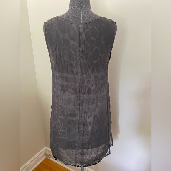 Miilla Women’s Layered Sheer Grey and Black Tunic Size: M - Picture 6 of 9